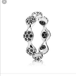 Genuine pandora pod ring black